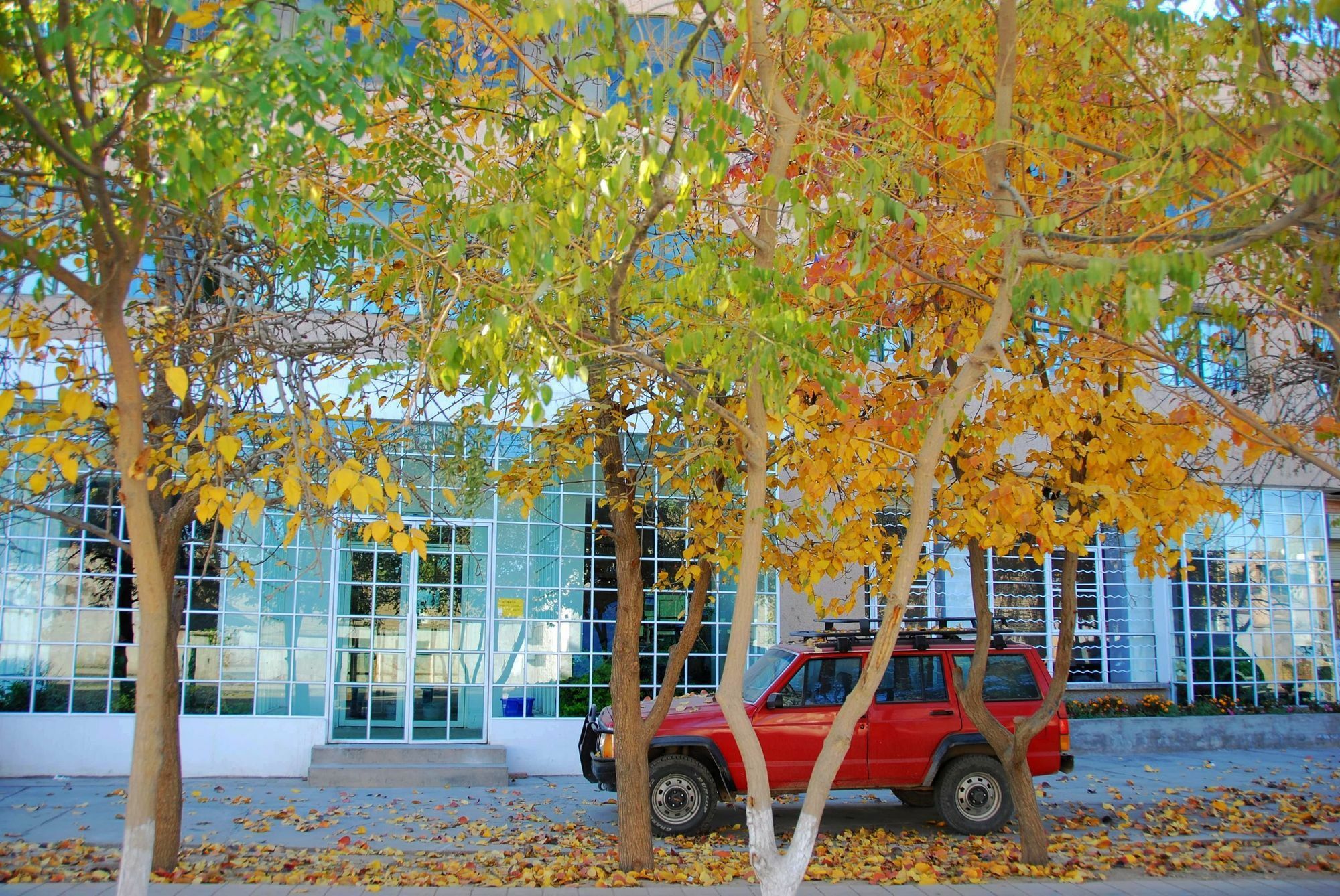 Right Here Hotel Dunhuang Exterior photo